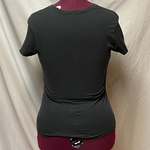 the Givers graphic t-shirt - Picture 3 of 5